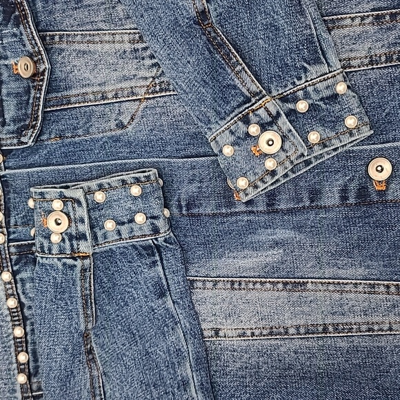 Bagatelle Pearl Embellished Denim Trucker Jean Jacket In Blue - NWT - Picture 12 of 17